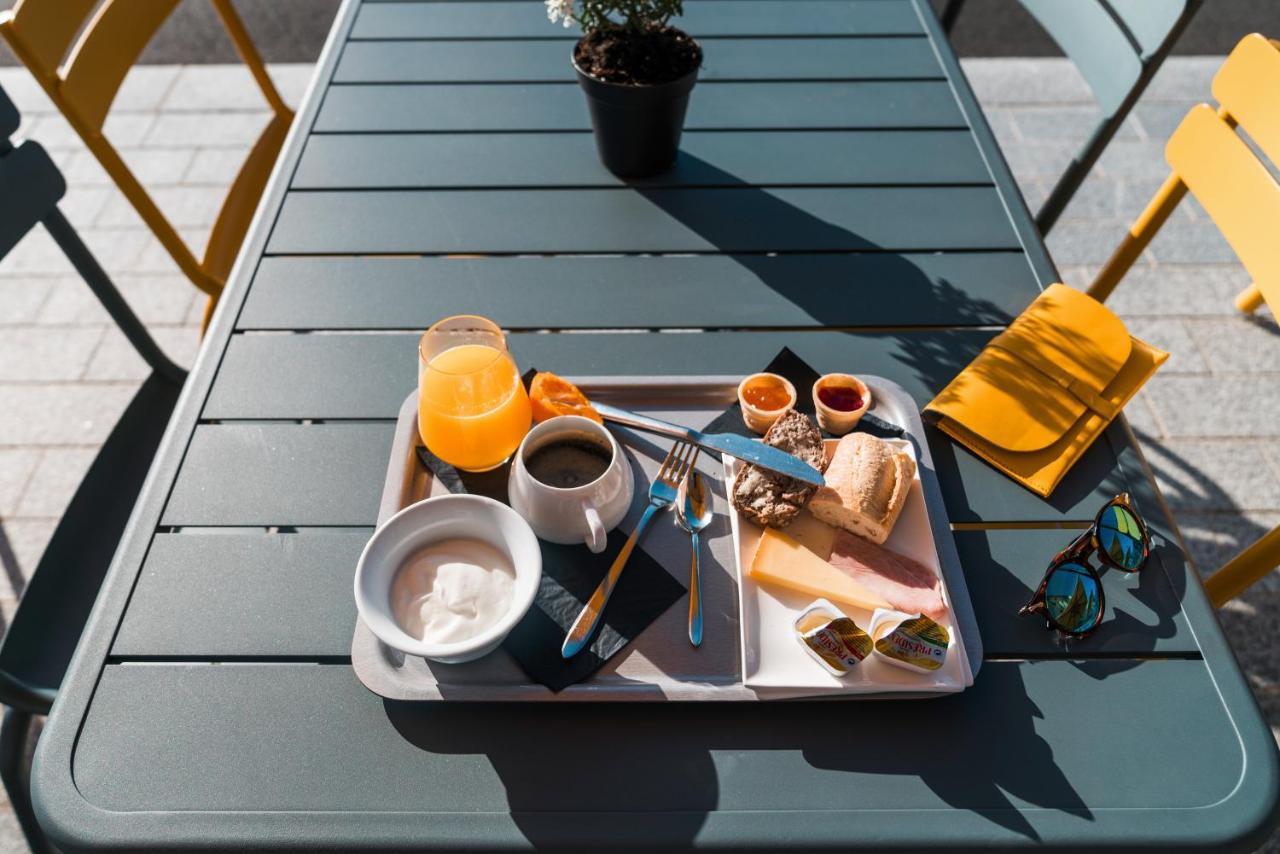 Ibis Styles Guyancourt Versailles Exterior foto