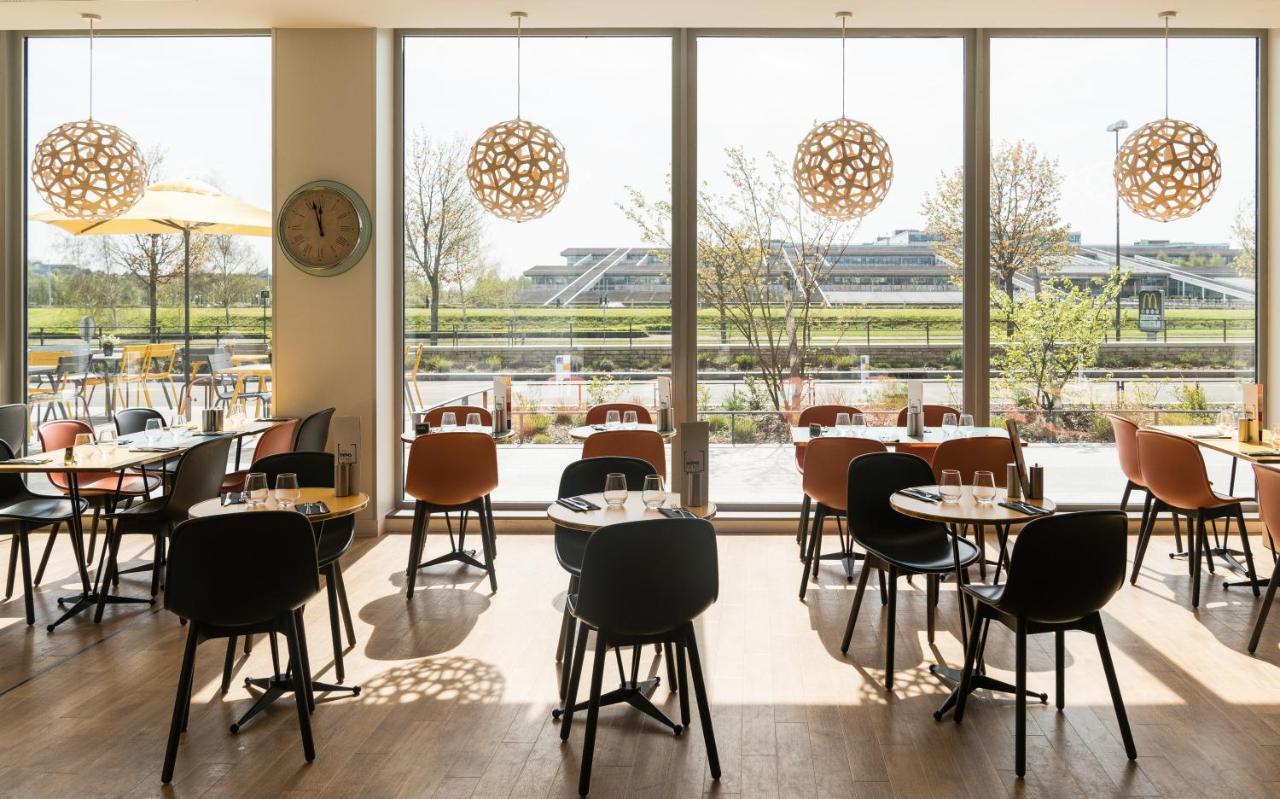 Ibis Styles Guyancourt Versailles Exterior foto